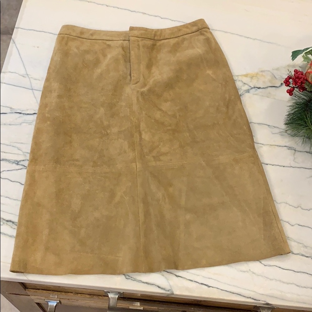 Beautiful leather skirt!